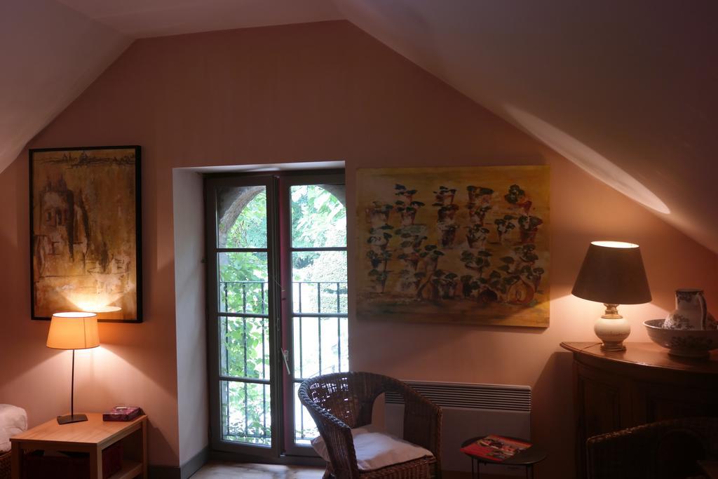 Bed and Breakfast Le Petit Paris Флаже-Эшезо Экстерьер фото
