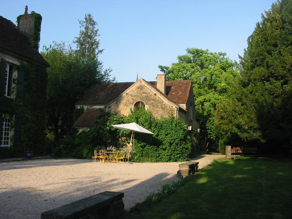 Bed and Breakfast Le Petit Paris Флаже-Эшезо Экстерьер фото